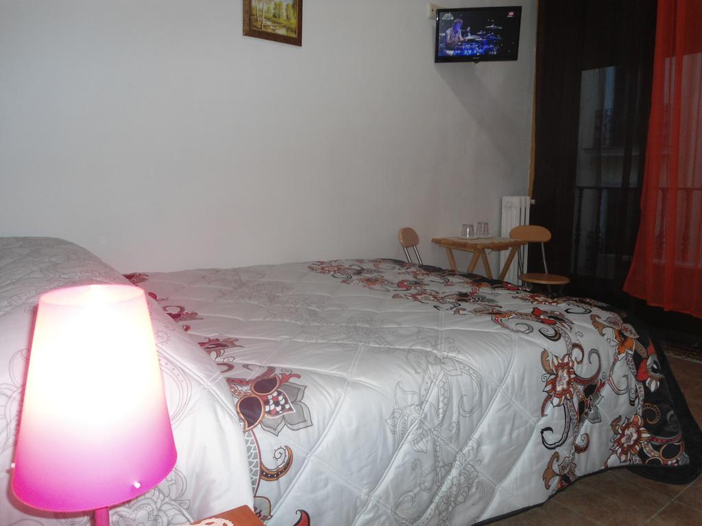 Hostal Florida Madrid Extérieur photo
