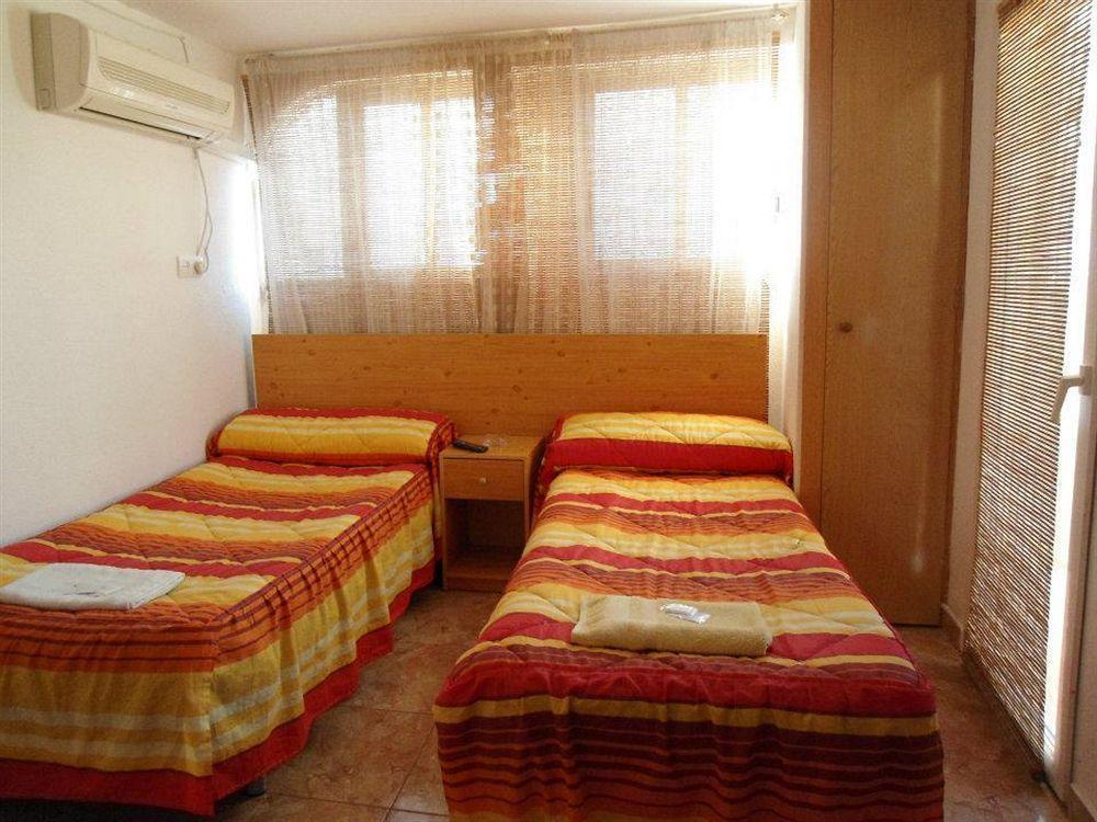 Hostal Florida Madrid Extérieur photo